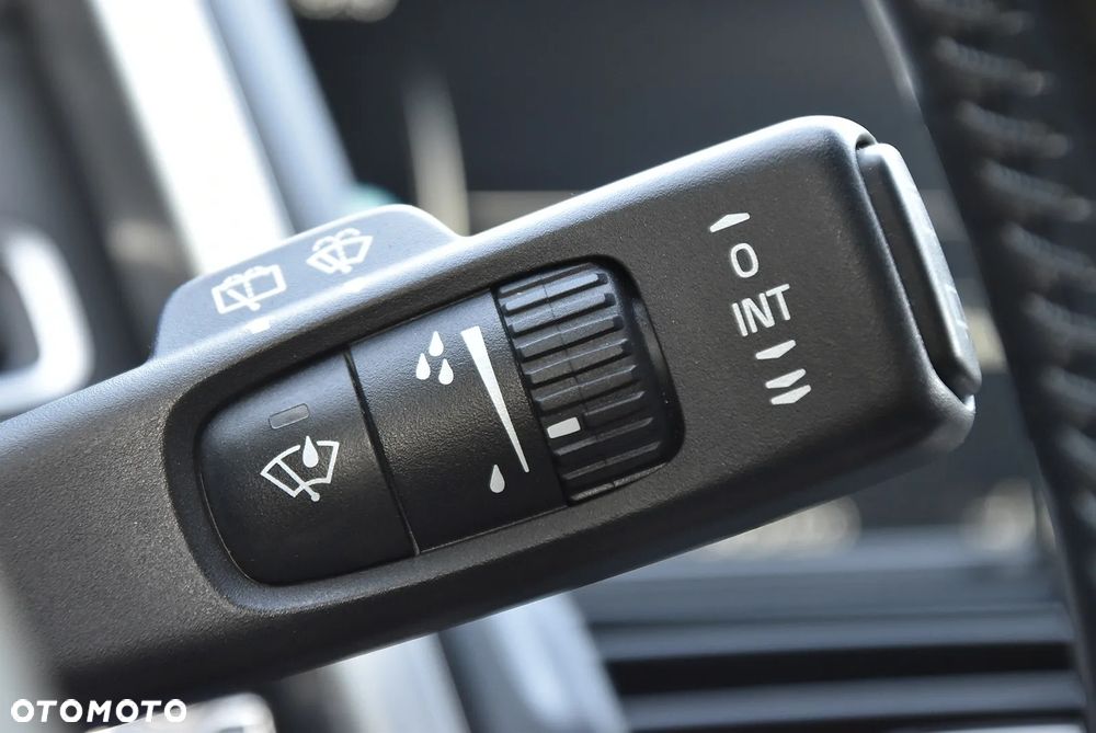 Volvo XC 60 - 30