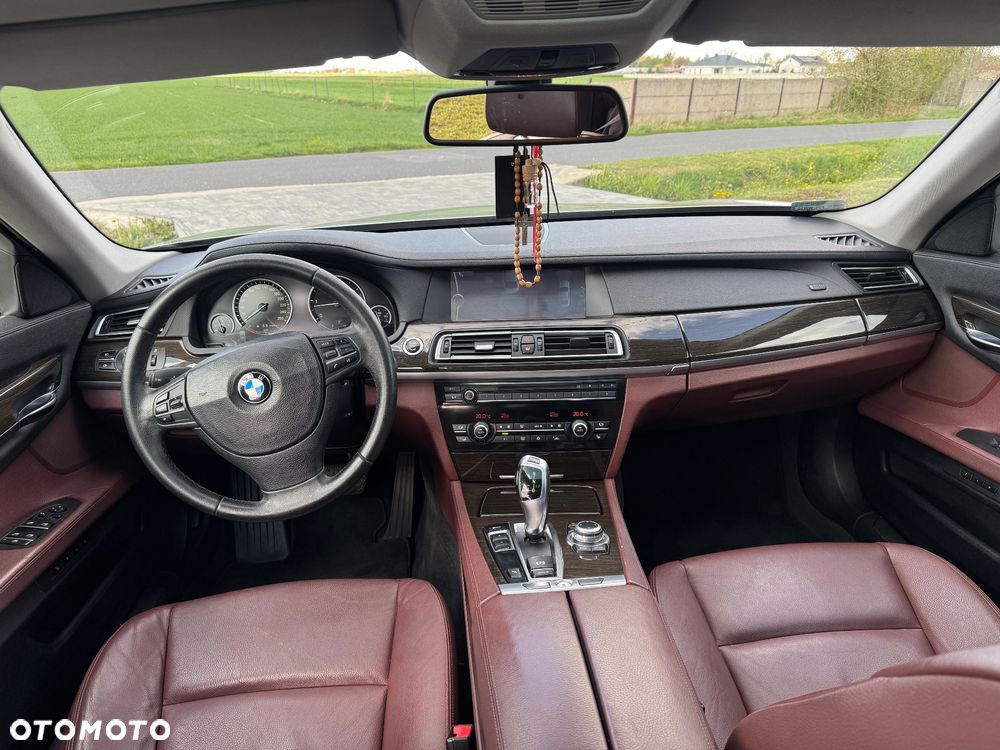 BMW Seria 7 730d - 13