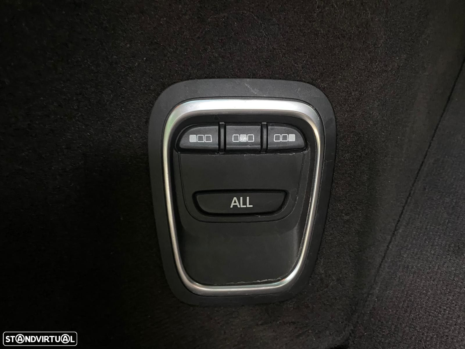 Renault Espace 1.6 dCi Initiale Paris EDC - 18