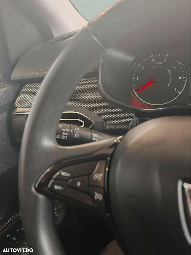 Dacia Logan TCe 90 MT5 Comfort - 15