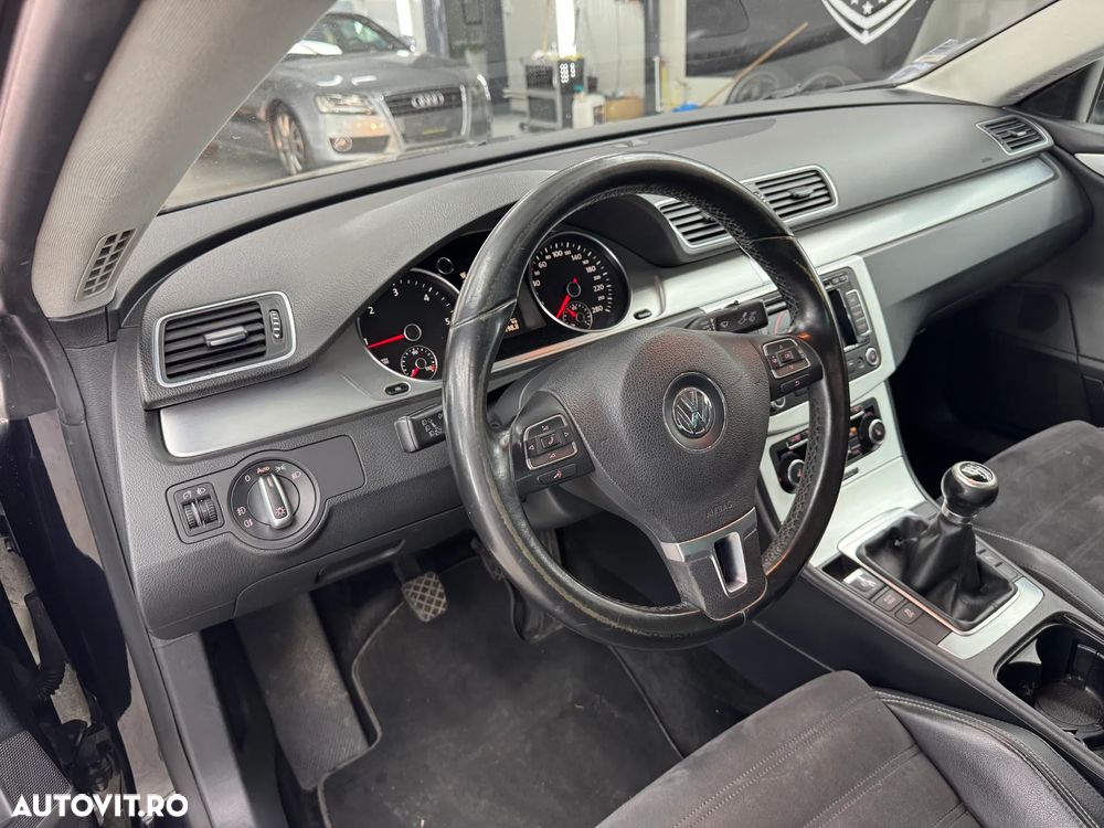 Volkswagen Passat 2.0 TDI BlueMotion Technology Business Edition - 20