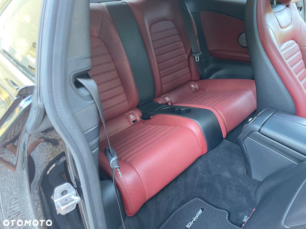 Mercedes-Benz Klasa C AMG 43 4-Matic - 12