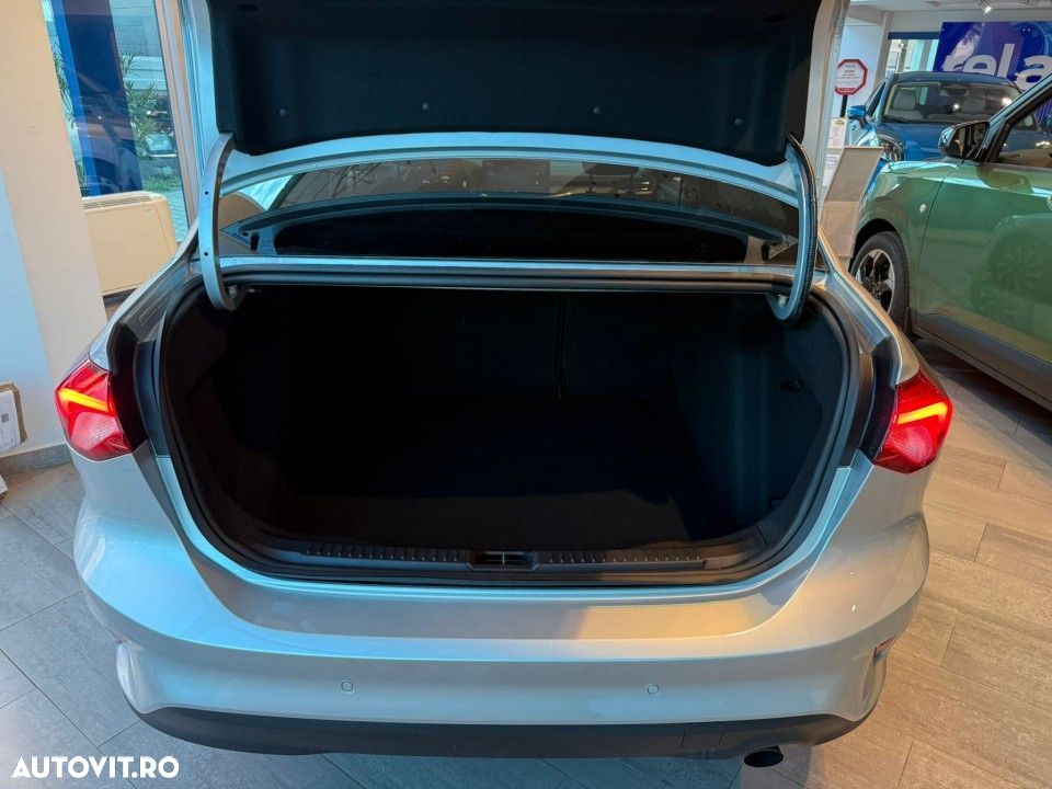 Ford Focus 1.5 EcoBlue 8AT Titanium - 5