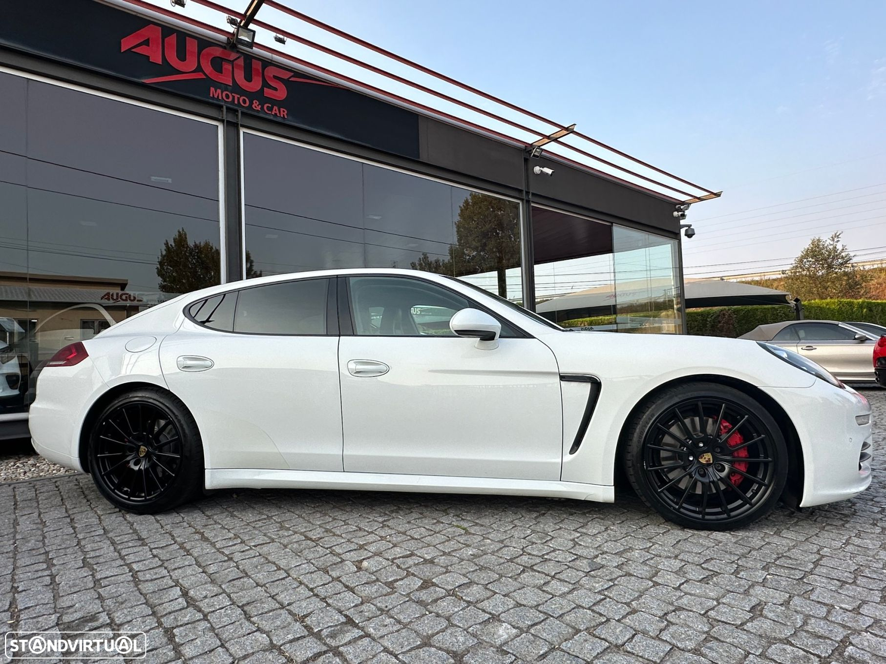 Porsche Panamera Standard - 2