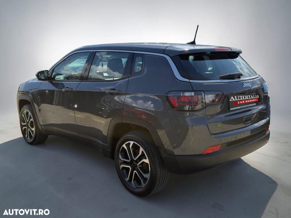 Jeep Compass - 12