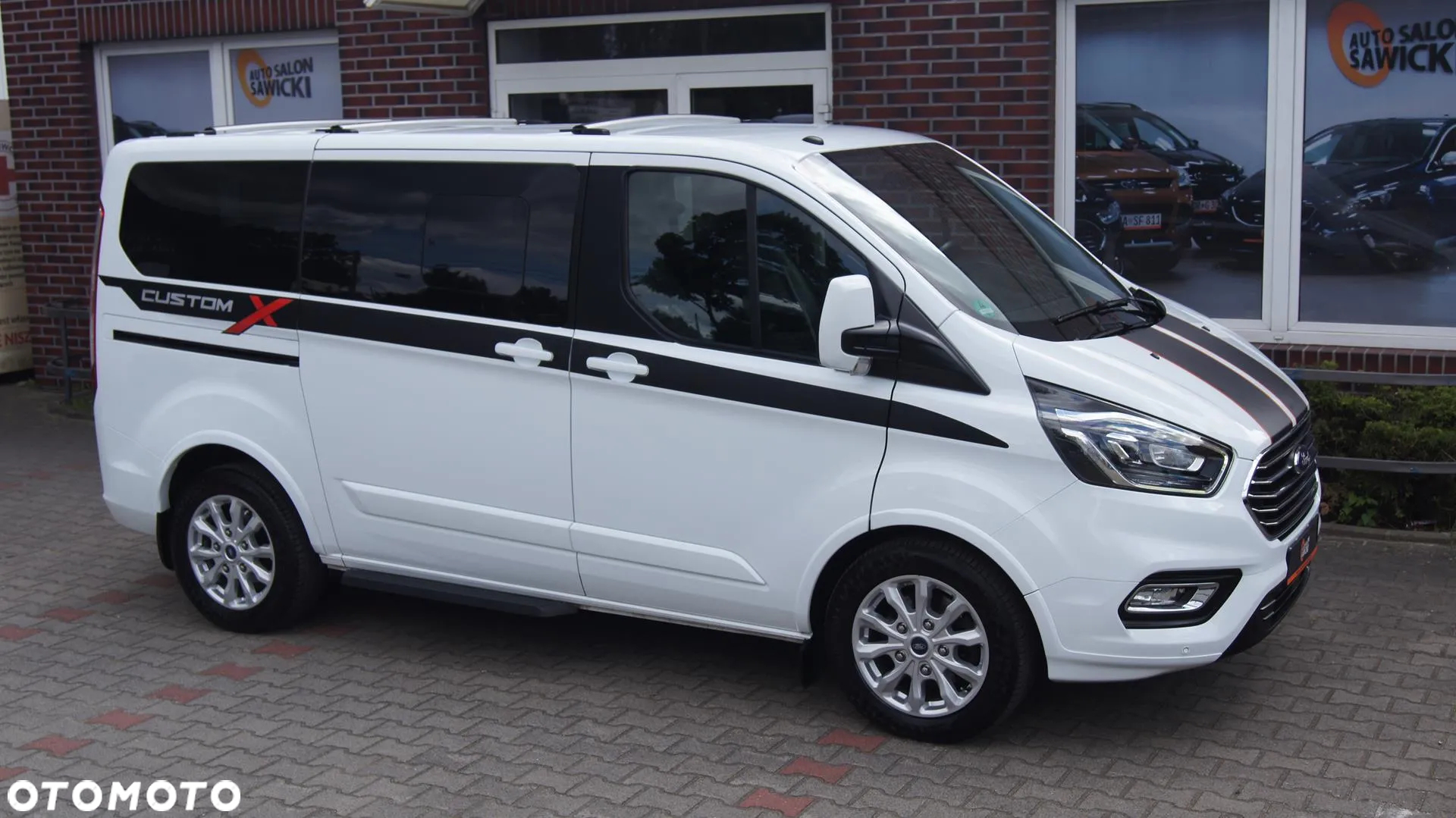 Ford Tourneo Custom 2.0 EcoBlue L1 Titanium SelectShift - 6