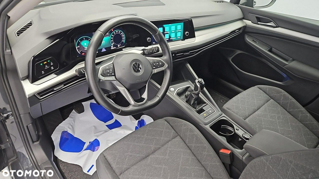 Volkswagen Golf - 9