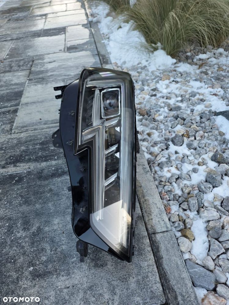 audi a4 s4 b9 lampa prawa przód full led matrix 8w0941036 - 5