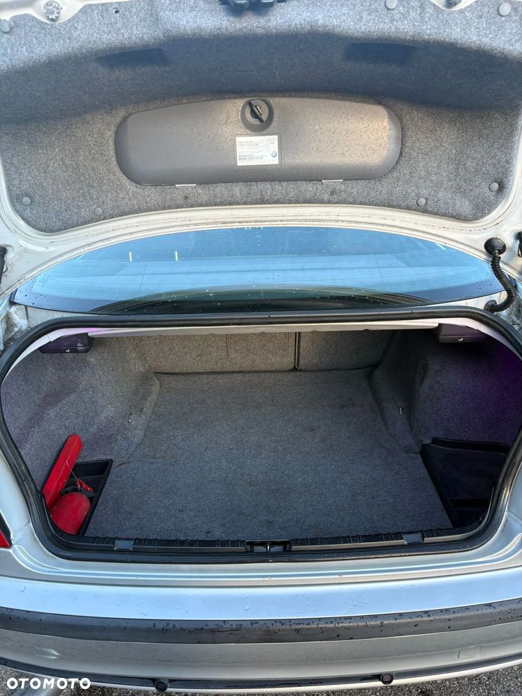 BMW Seria 3 323i - 11