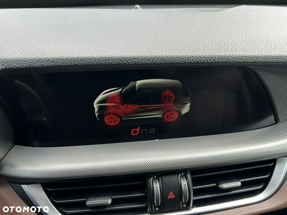 Alfa Romeo Stelvio 2.0 Turbo Executive Q4 - 26