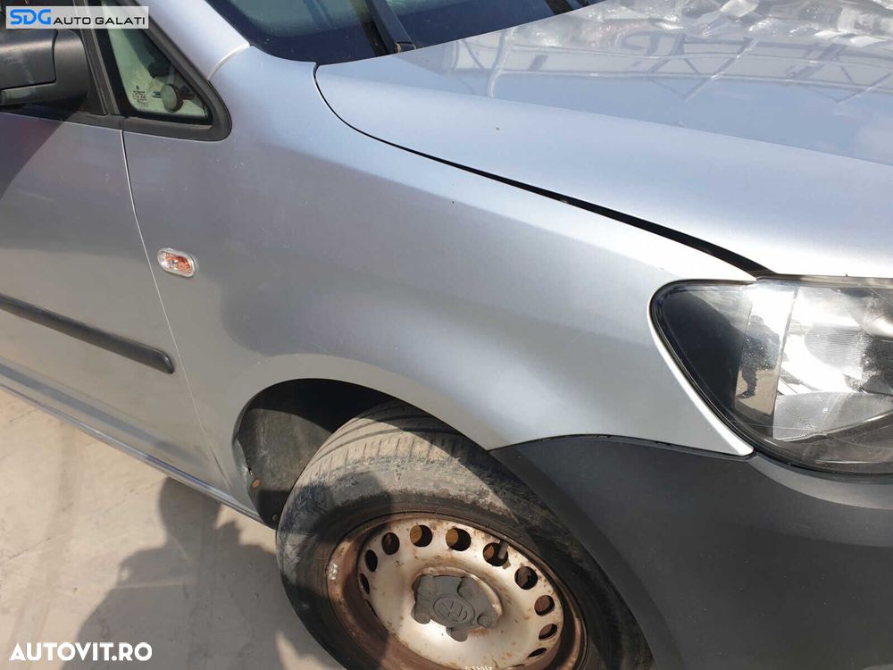 Aripa Dreapta Fata cu Imperfectiune Volkswagen Caddy 2010 - 2015 Culoare LA7W [C4849] - 2