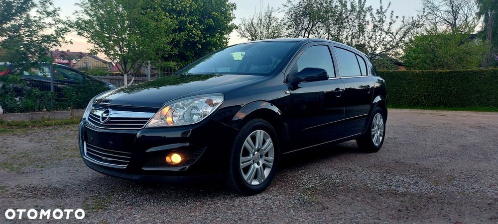 Opel Astra 1.6 Design Edition