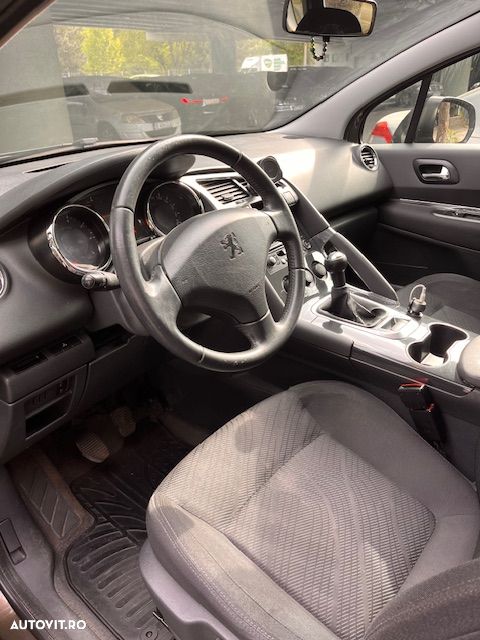 Peugeot 3008 1.6 Confort Pack - 5