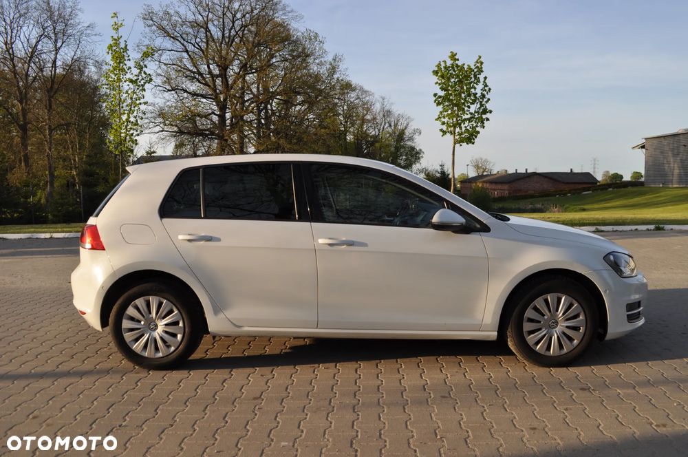 Volkswagen Golf 1.2 TSI Trendline DSG - 8