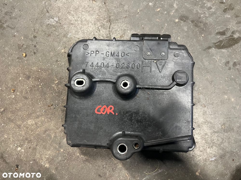 Podstawa akumulatora Toyota Corolla E21 - 2