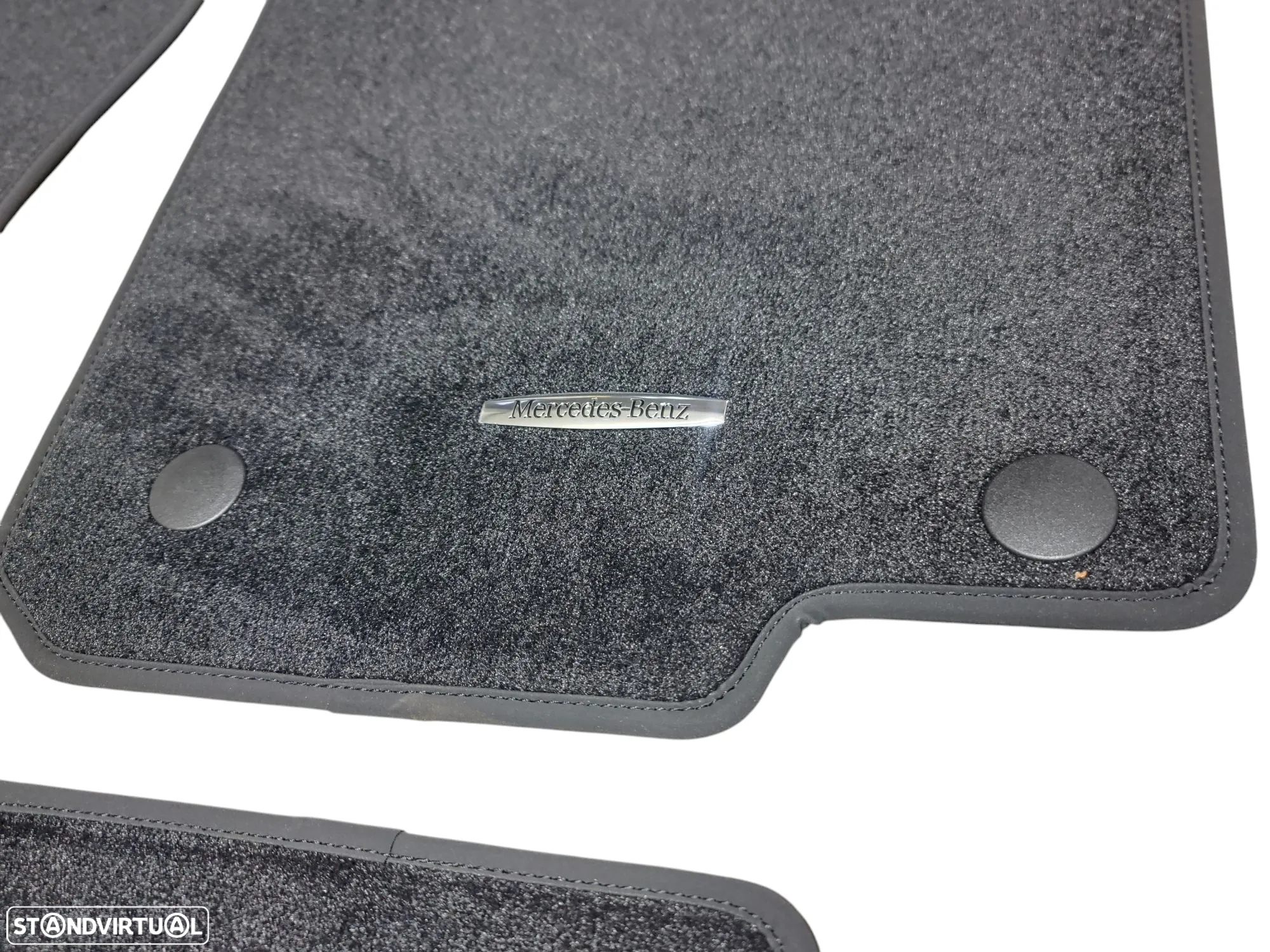 Jogo de Tapetes Novos Original Mercedes GLK , ML , GL  A1666804102 - 2