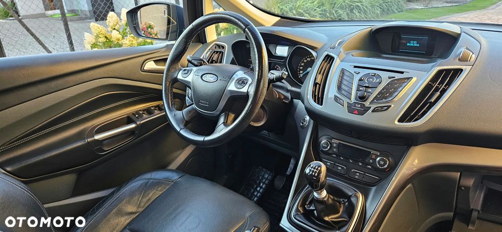 Ford Grand C-MAX - 25