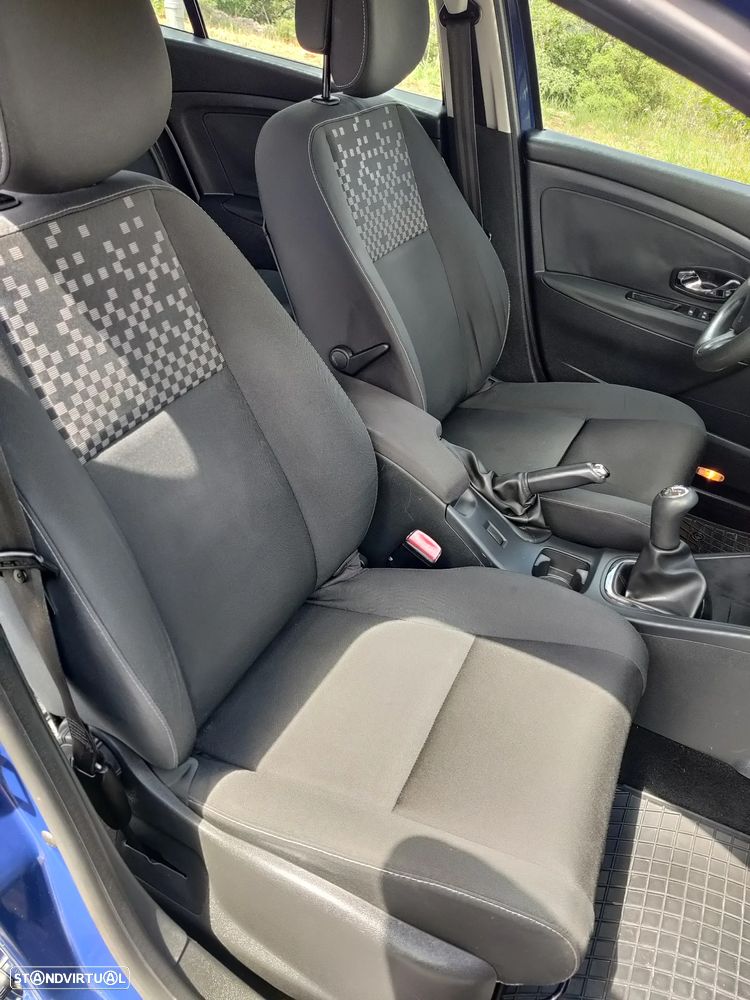 Renault Mégane Sport Tourer 1.5 dCi Dynamique CO2 Champion - 19