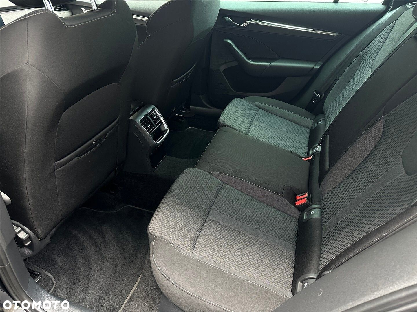 Skoda Octavia 1.5 TSI ACT Style DSG - 11