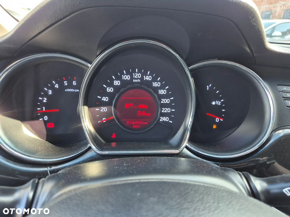 Kia Ceed 1.6 CRDi 128 Platinum Edition - 35