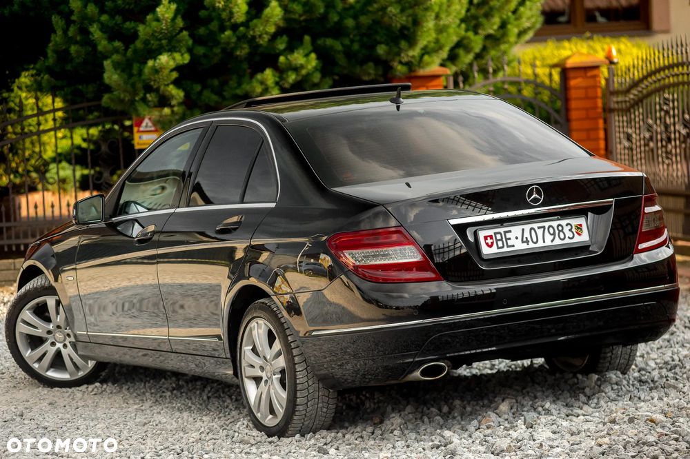 Mercedes-Benz Klasa C 250 CGI Automatik BlueEFFICIENCY Avantgarde - 10