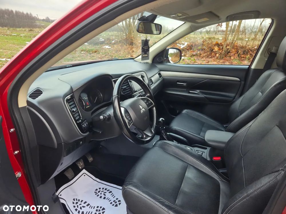 Mitsubishi Outlander 2.2 DI-D 4WD Top - 13