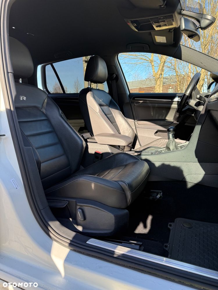 Volkswagen Golf - 13