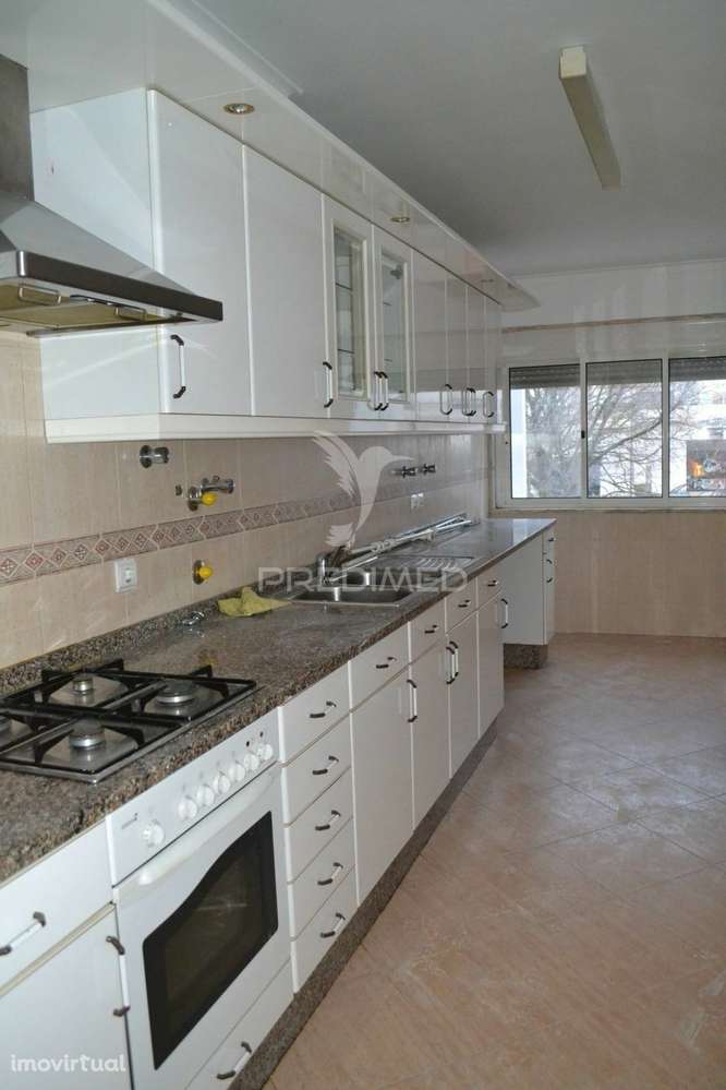Apartamento T2  garagem varandas - Grande imagem: 2/10