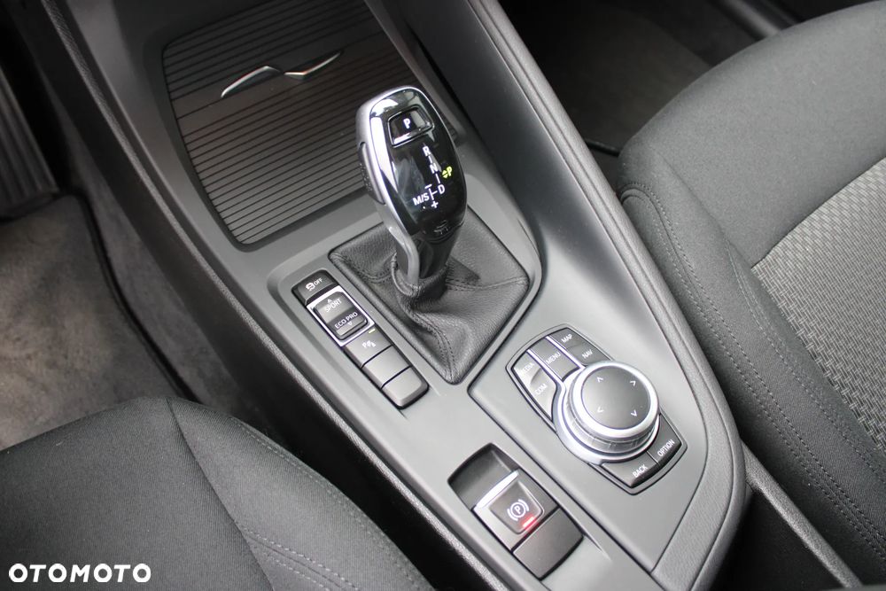 BMW X1 sDrive18i Advantage - 22