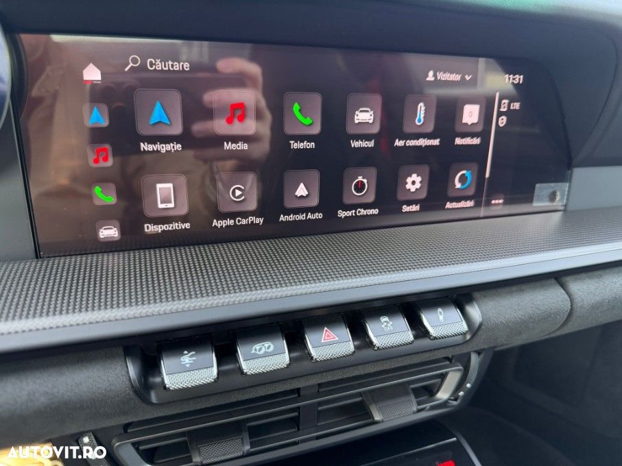 Porsche 911 Targa 4 GTS PDK - 18