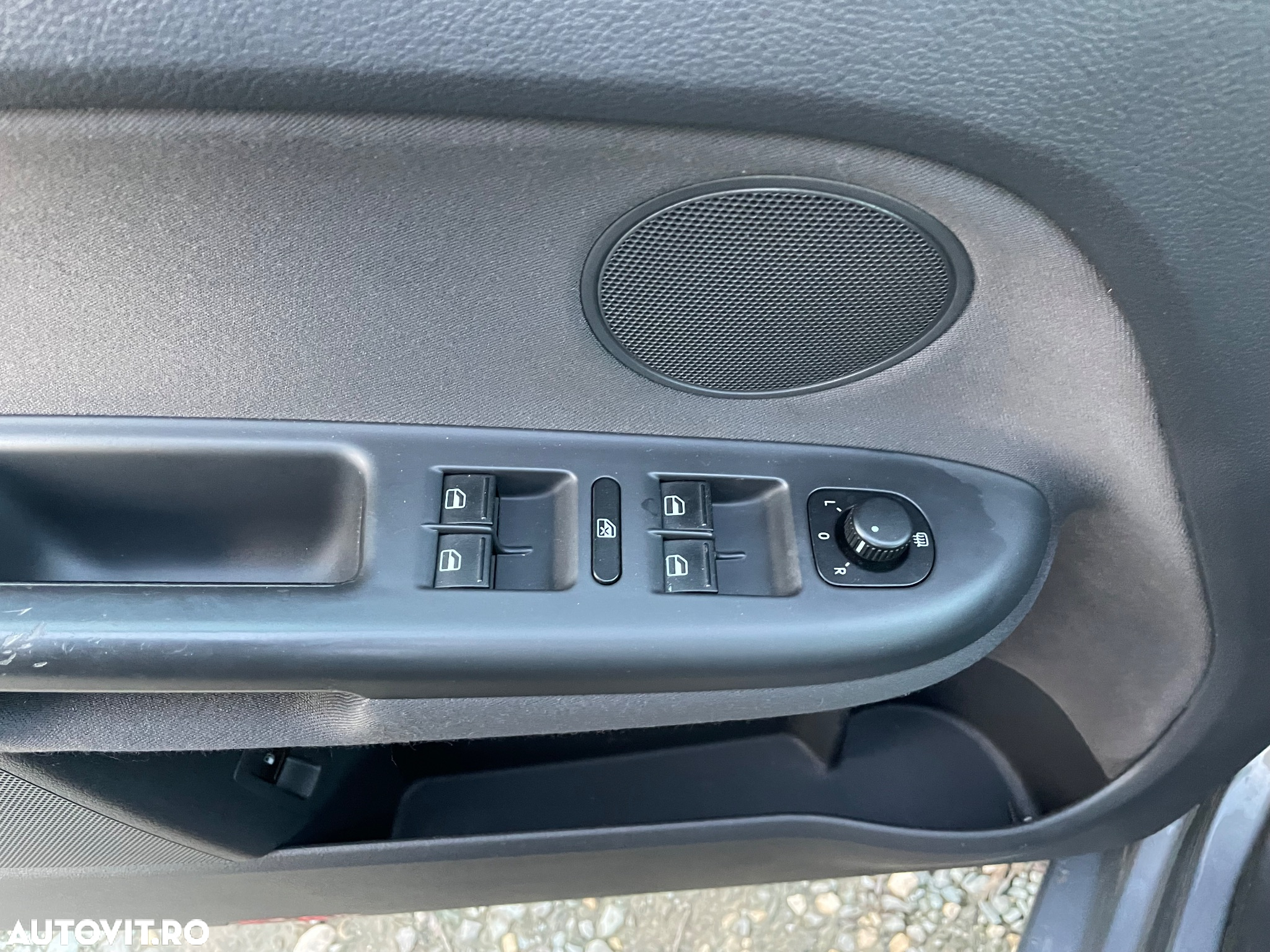 Volkswagen Golf Plus 1.9 TDI Comfortline - 21