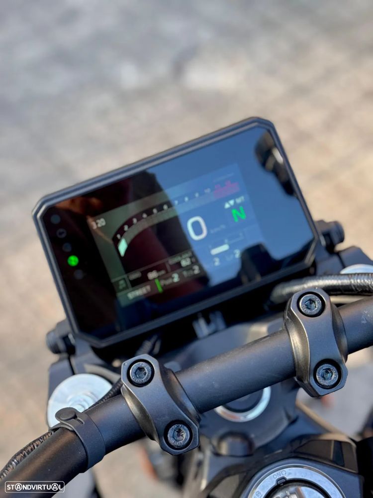 Yamaha MT-09 Y-AMT - 9