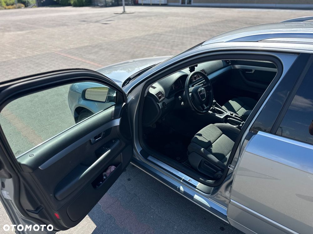 Audi A4 Avant 2.0 TDI - 21