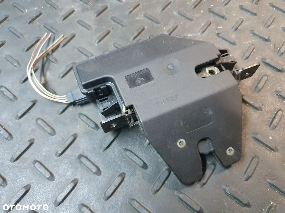 BMW E81 E87 E46 ZAMEK KLAPY BAGAŻNIKA 8196401 SIŁOWNIK RYGIEL POSIADAM 2 SZT - 1
