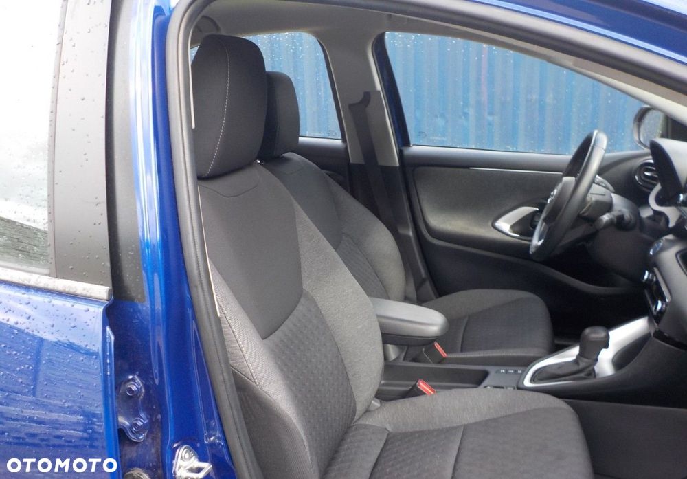 Toyota Yaris - 16