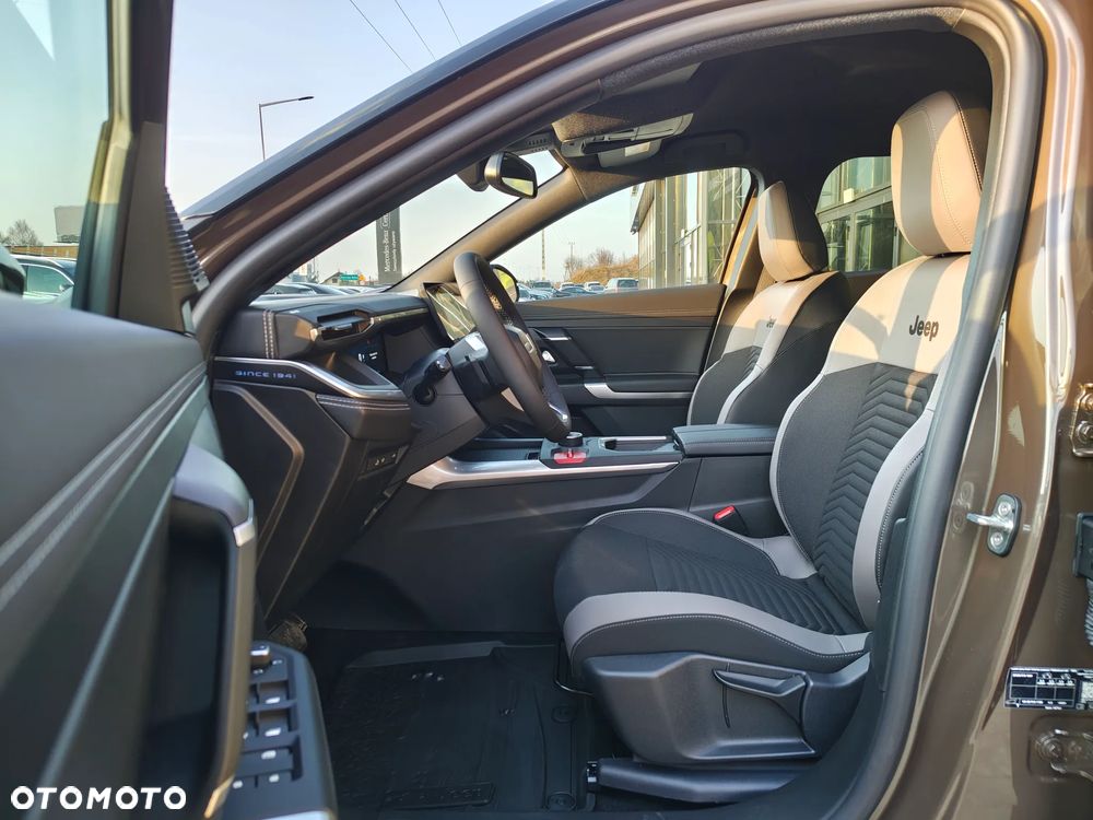 Jeep Compass 1.2 T3 mHEV First Edition FWD DCT - 10