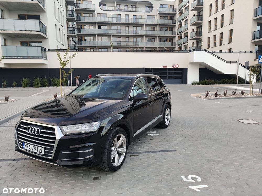 Audi Q7 - 1