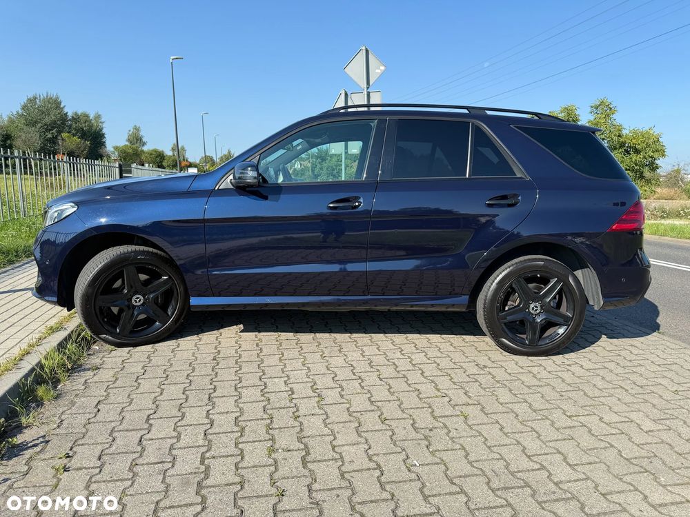 Mercedes-Benz GLE 350 d 4-Matic - 4