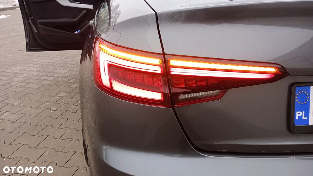 Audi A4 Limousine 2.0 TDI S tronic sport - 12