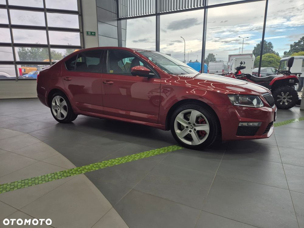 Skoda Octavia 2.0 TDI DSG RS - 6