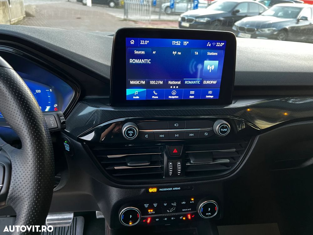 Ford Kuga 2.5 Duratec FHEV FWD ST Line - 32