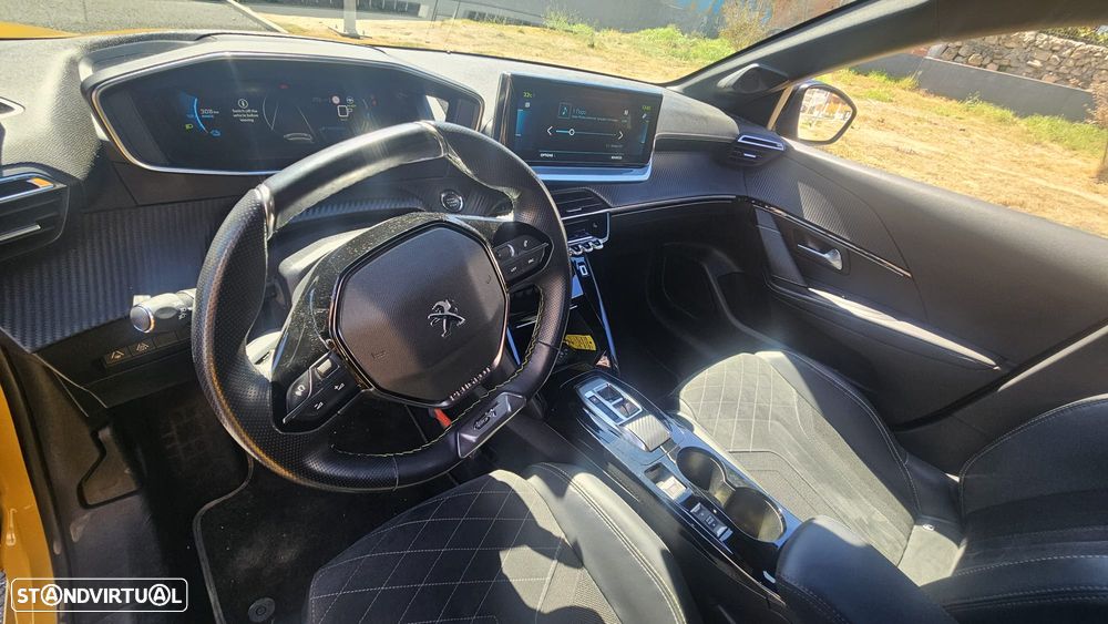 Peugeot e-208 50 kWh GT - 9