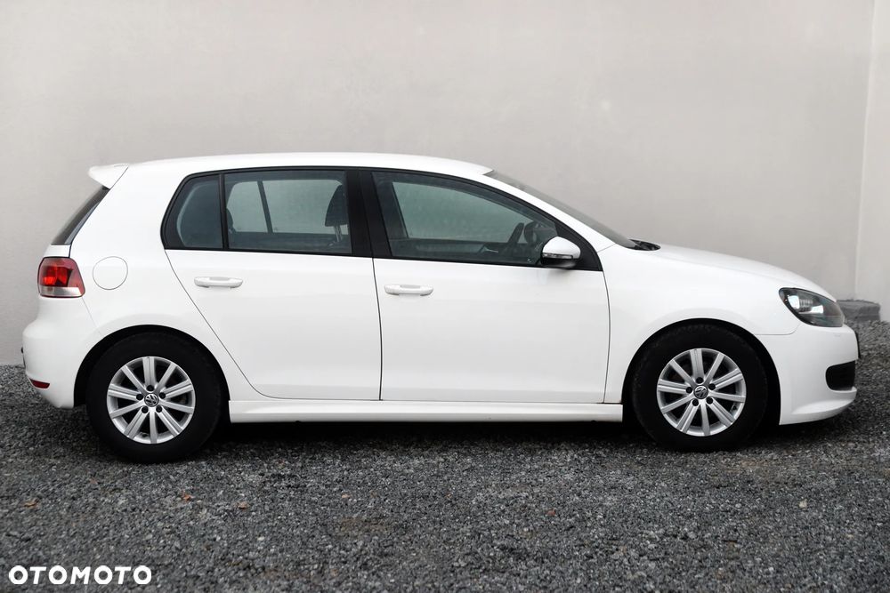 Volkswagen Golf 1.6 TDI BlueMotion Technology Trendline - 26