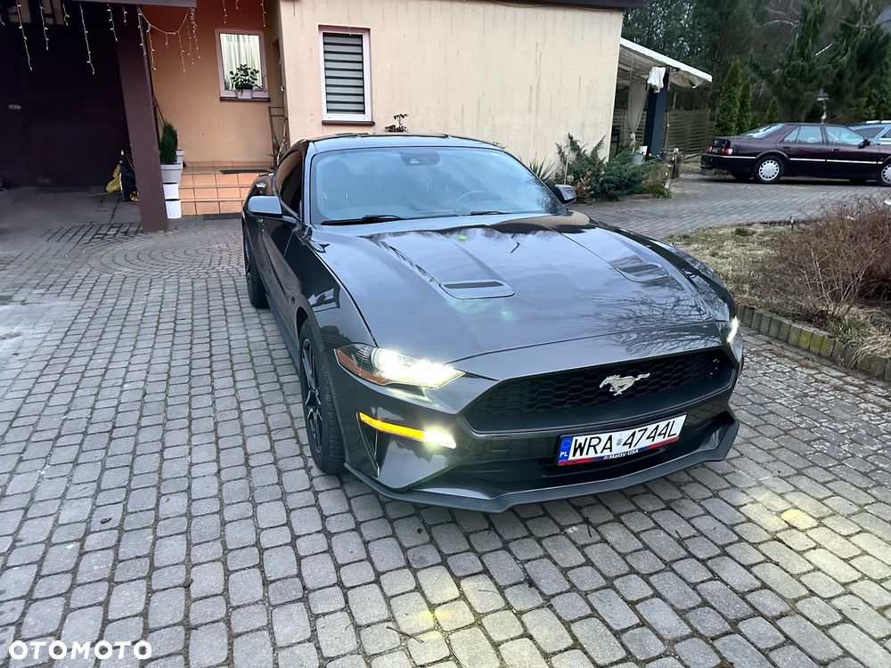 Ford Mustang 2.3 Eco Boost - 2