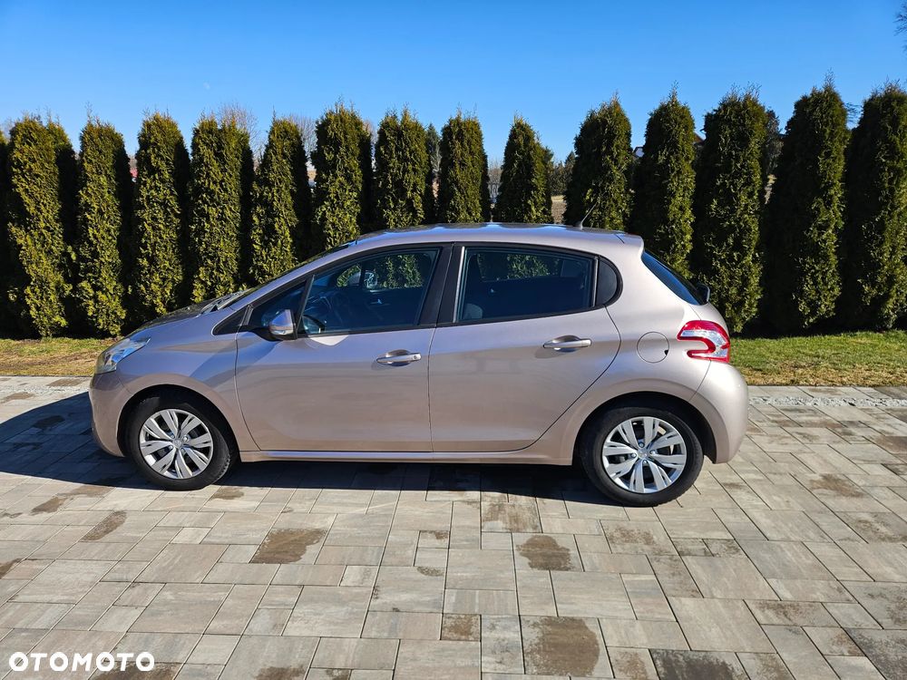 Peugeot 208 82 PureTech Style - 12