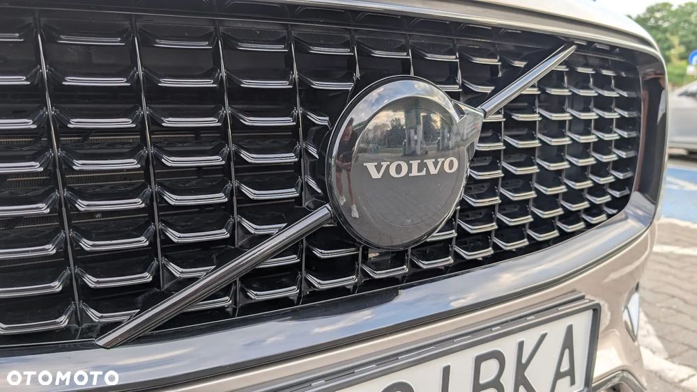 Volvo XC 90 B5 D AWD Ultimate Dark - 8