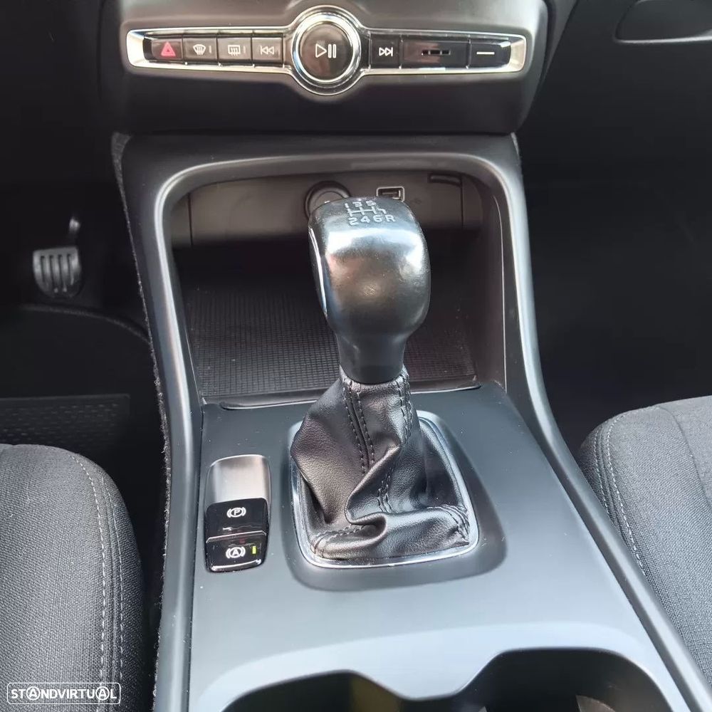 Volvo XC 40 1.5 T2 Momentum Core - 16