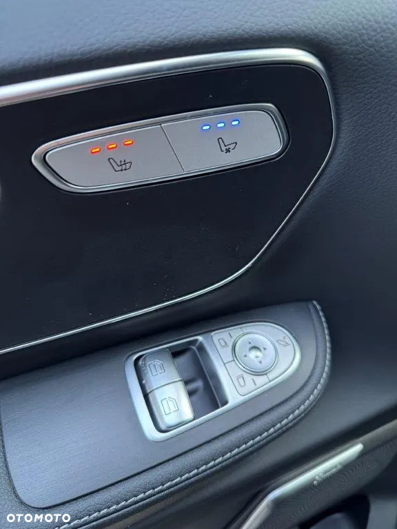 Mercedes-Benz Klasa V 300 d 4-Matic Avantgarde 9G-Tronic (d³ugi) - 11