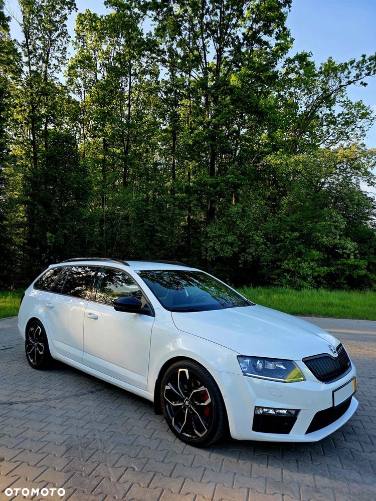 Skoda Octavia 2.0 TDI RS Challenge DSG - 4
