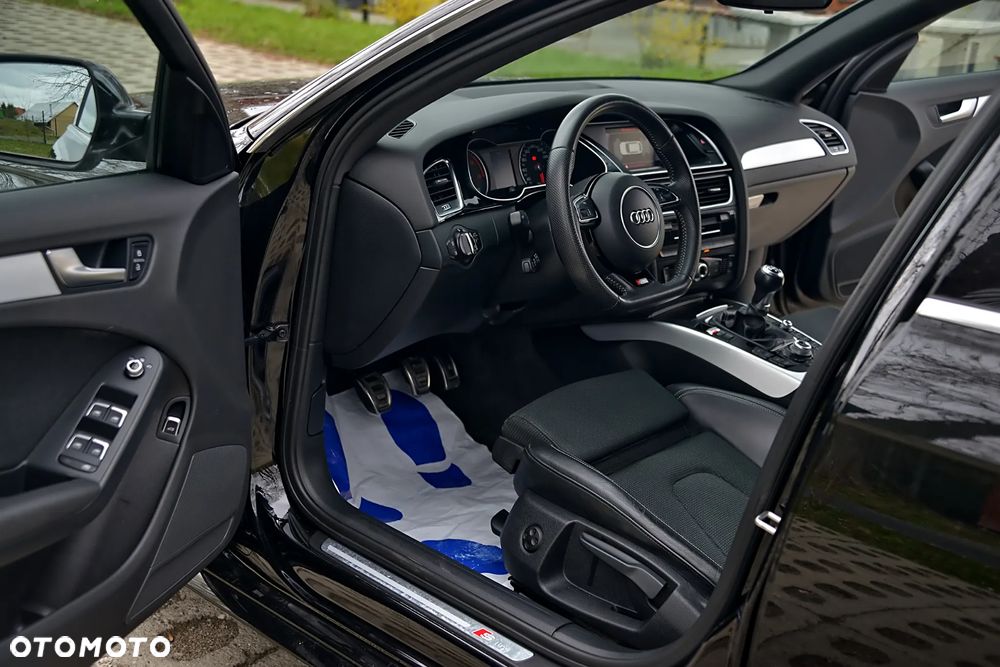 Audi A4 Avant 2.0 TDI DPF S line Sportpaket - 26